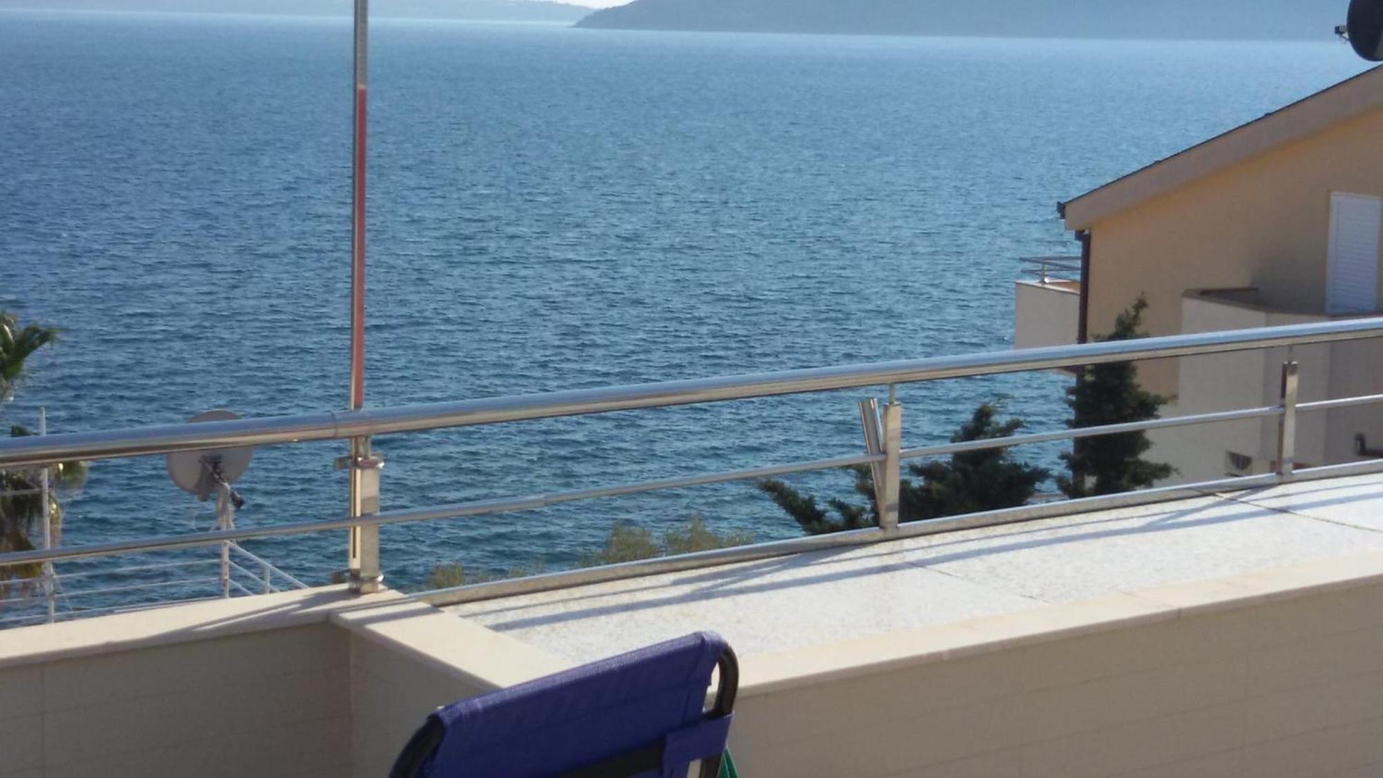 Sea View Apartments Herceg Novi Bagian luar foto