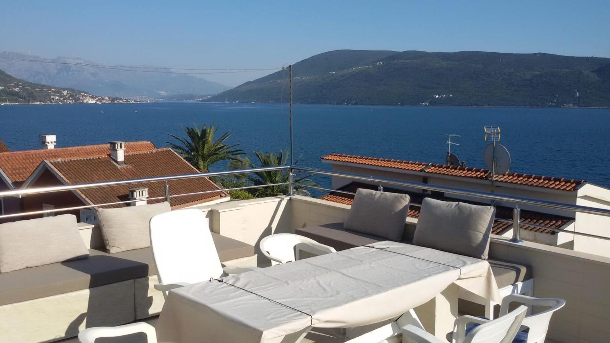 Sea View Apartments Herceg Novi Ruang foto